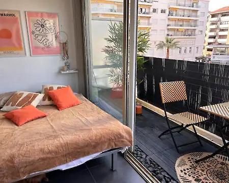 Elegant T2 Clim & Balcon - Plein Centre 戛纳 外观 照片