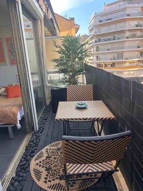 Elegant T2 Clim & Balcon - Plein Centre 戛纳 外观 照片